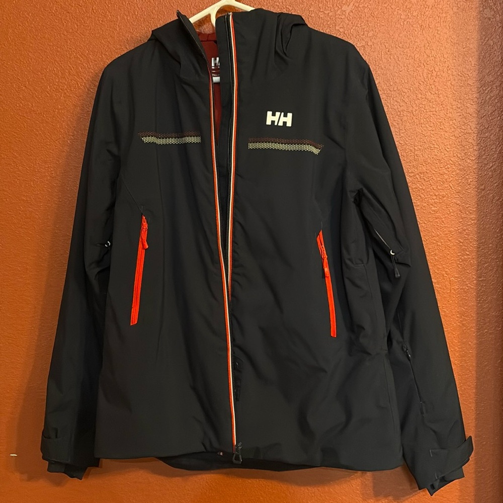 Woman’s Lg Helly Hanson Ski Jacket